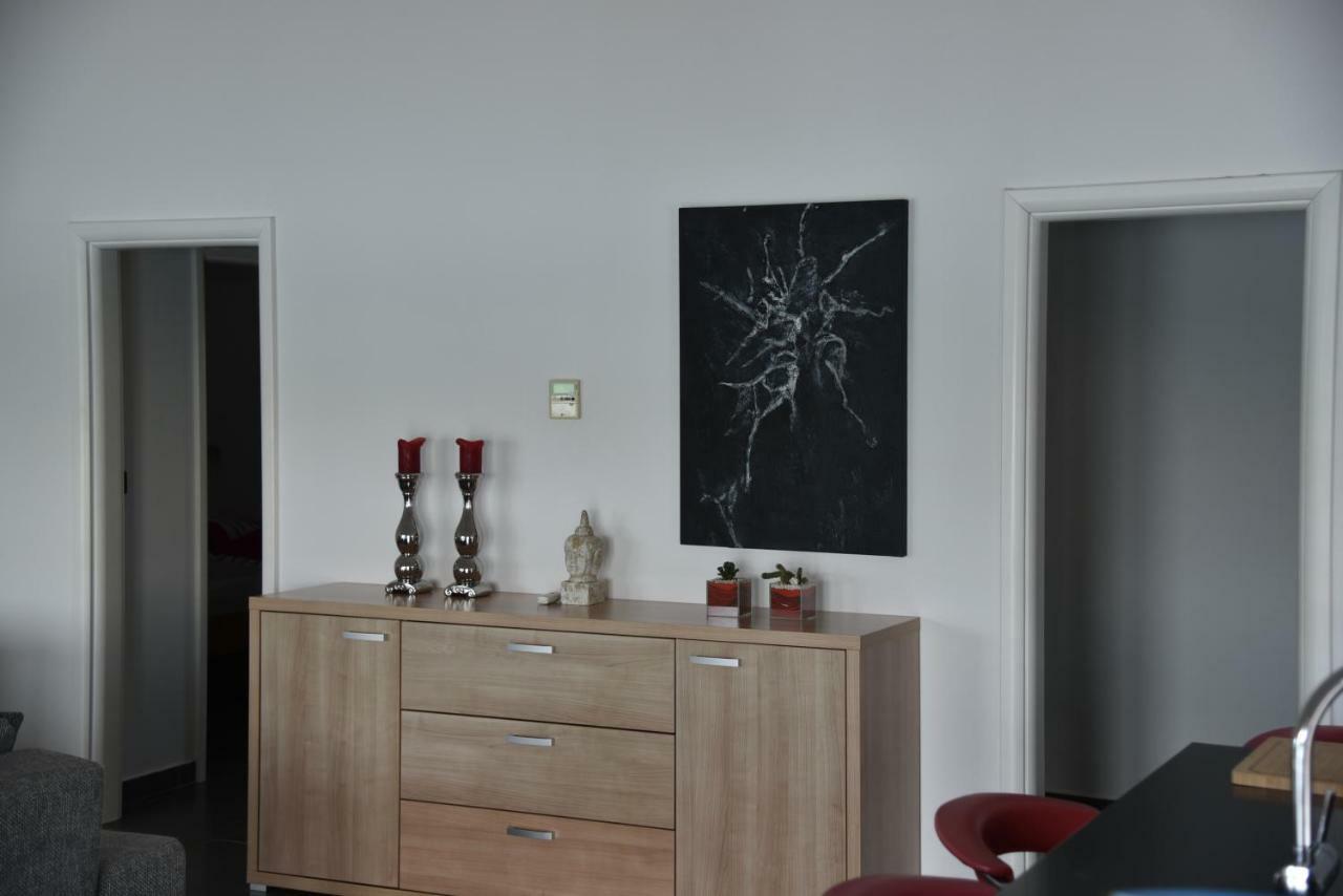 Villa Pina Appartment Chantos 티스노 외부 사진